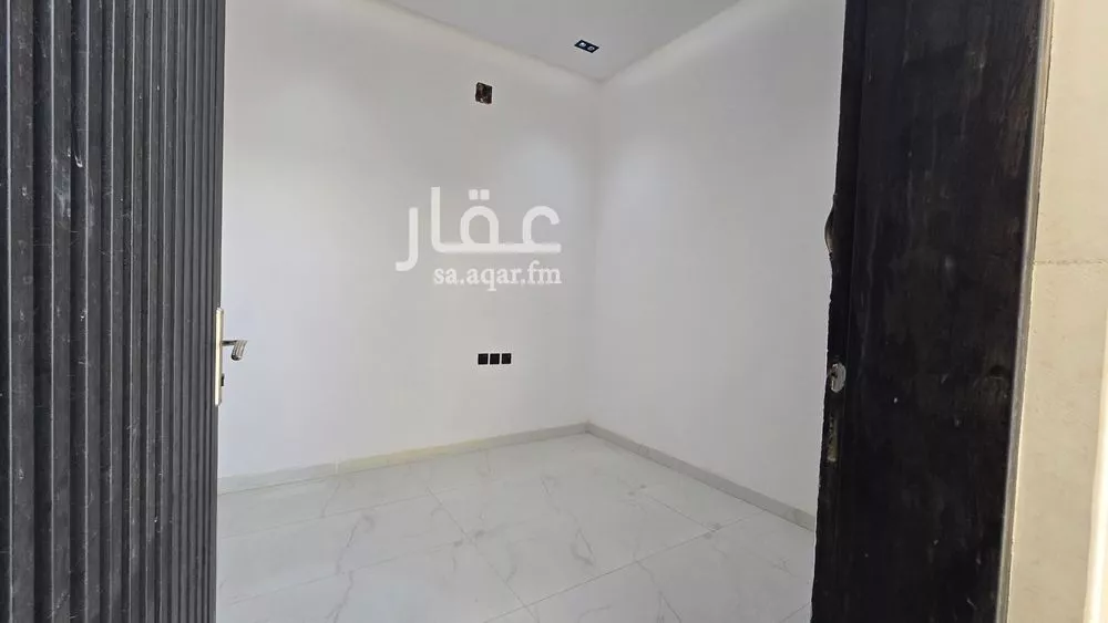 شقة 4 غرف في الجنادرية 3