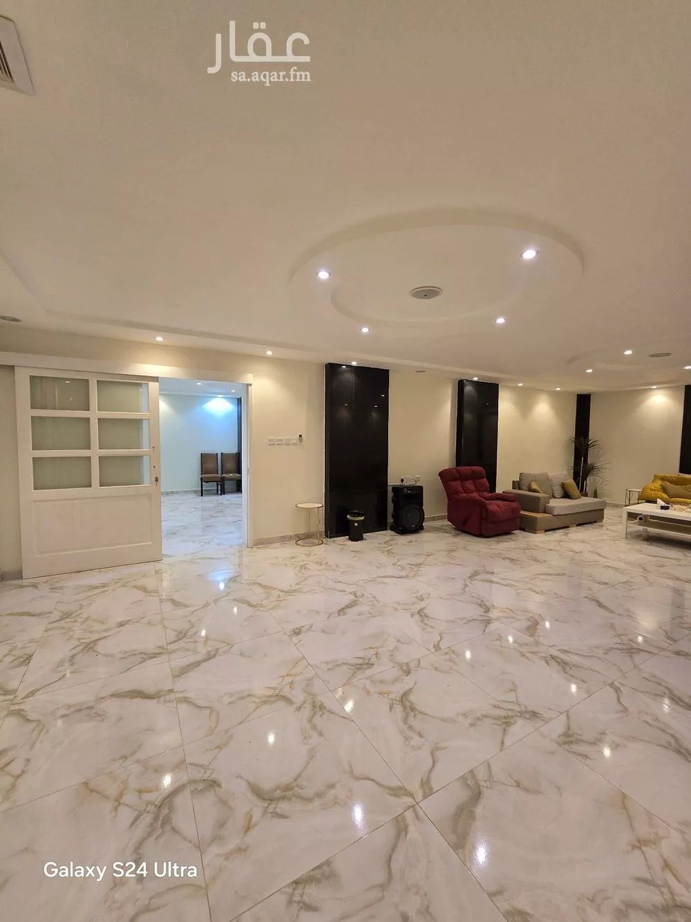 فيلا 11 غرف في الشراع 9