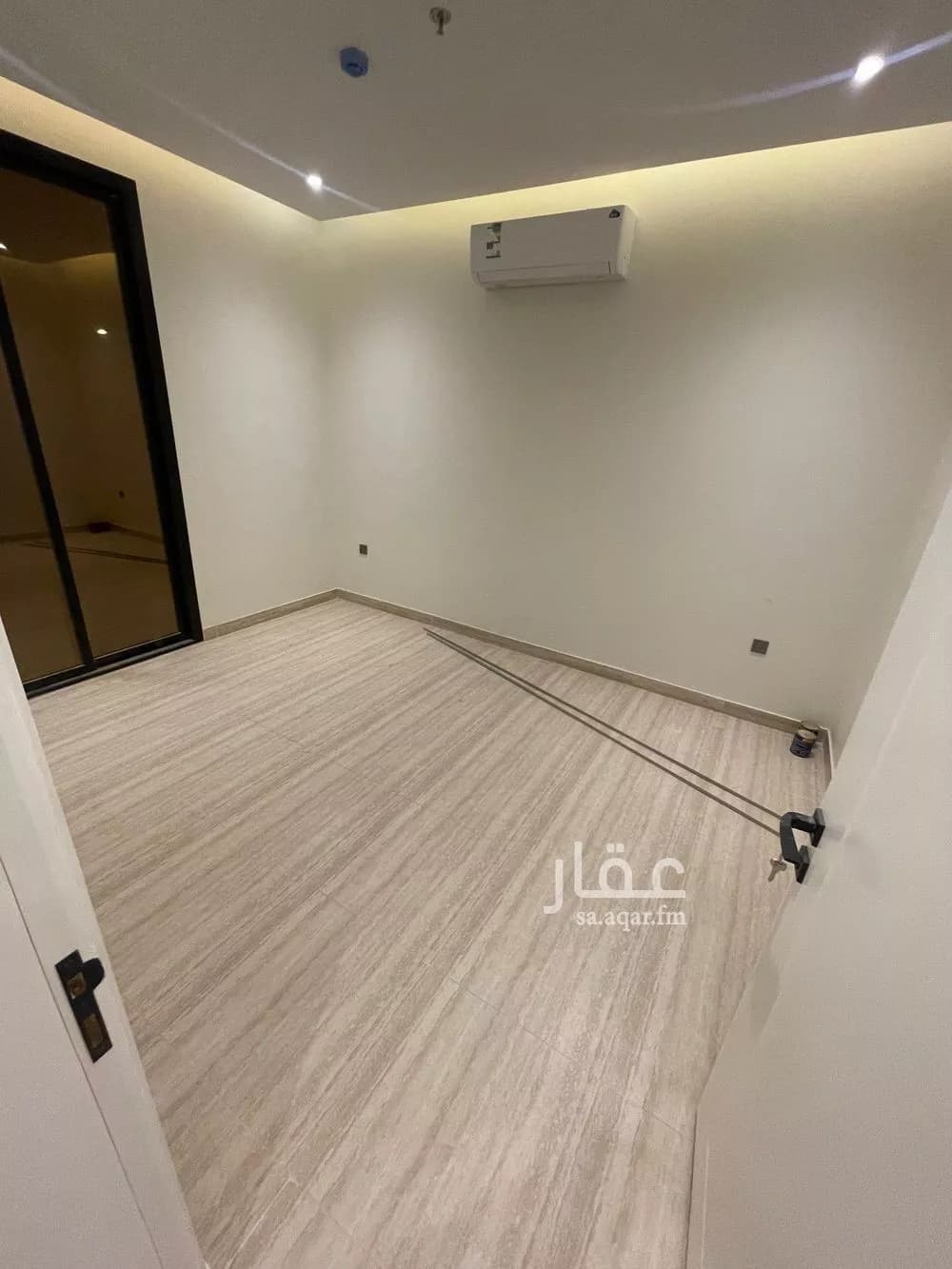 شقة 3 غرف في الرمال 5