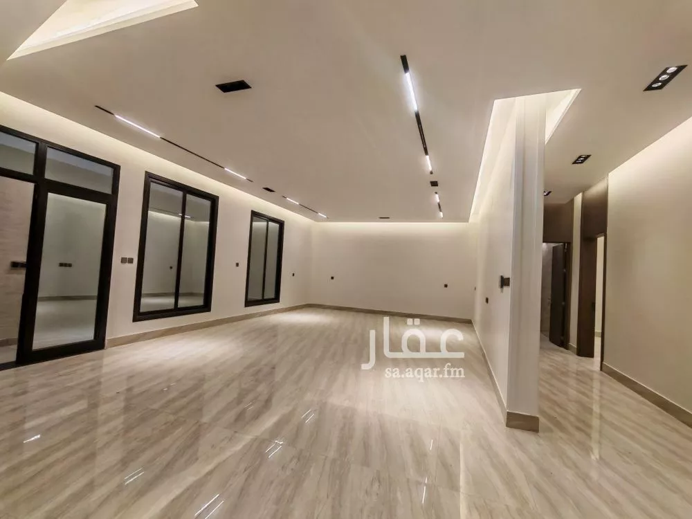 فيلا 6 غرف في الرمال 7