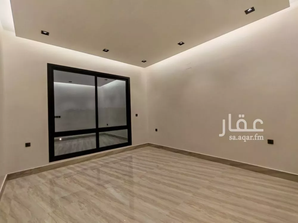 فيلا 6 غرف في الرمال 8