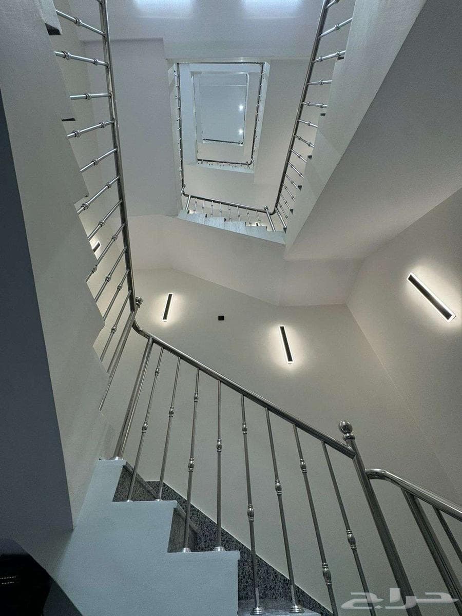 شقة 4 غرف في ولي العهد 16