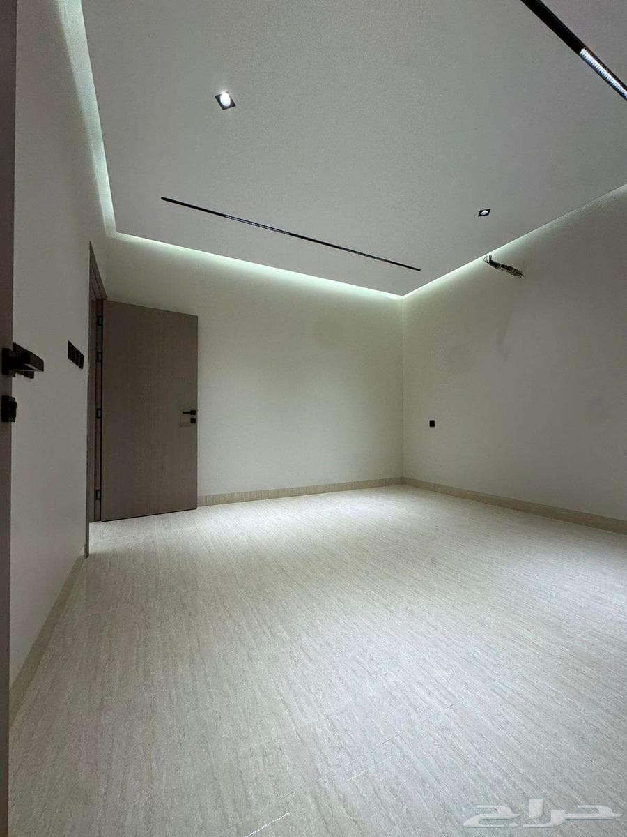 شقة 4 غرف في ولي العهد 18
