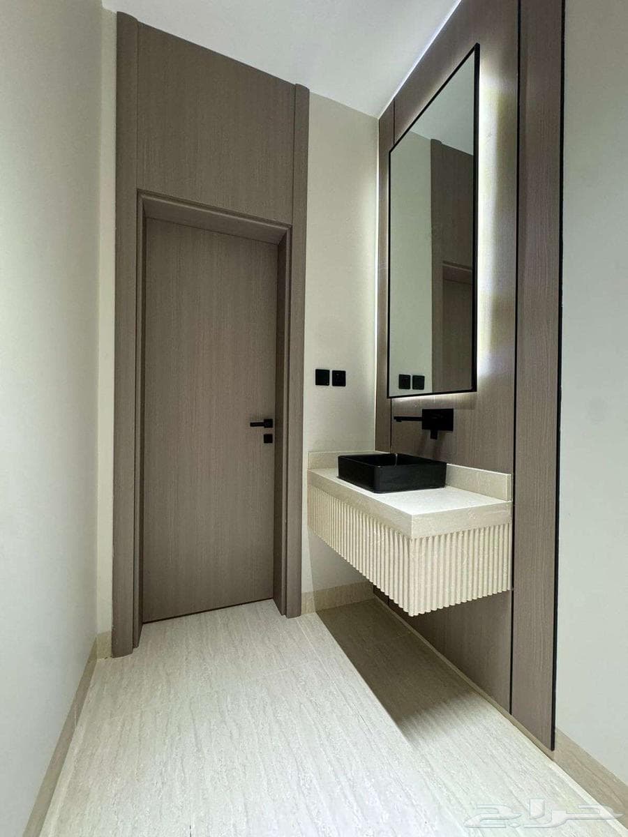 شقة 4 غرف في ولي العهد 21