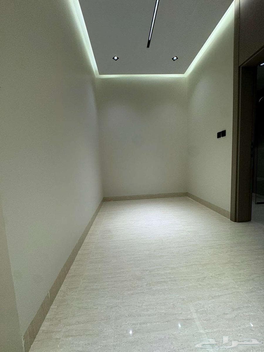 شقة 4 غرف في ولي العهد 27