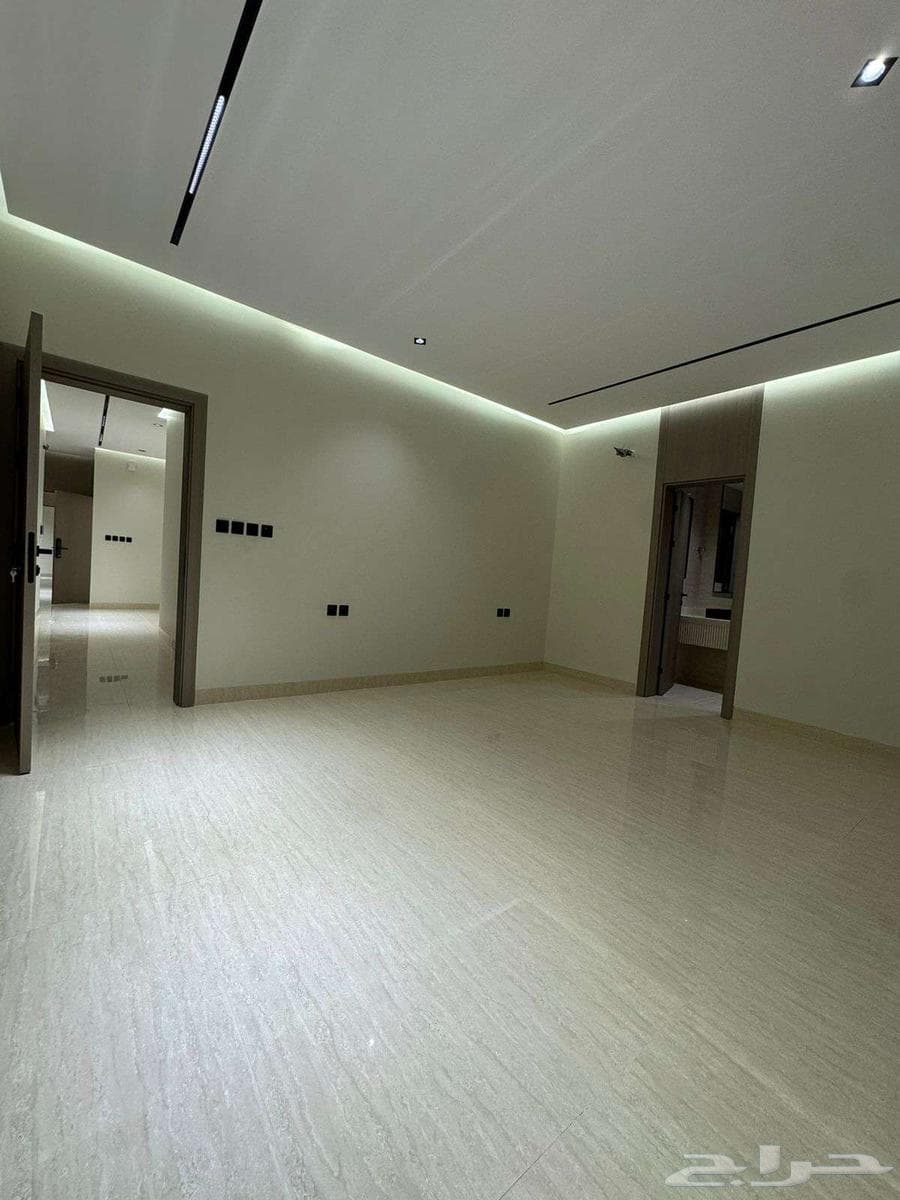 شقة 4 غرف في ولي العهد 37