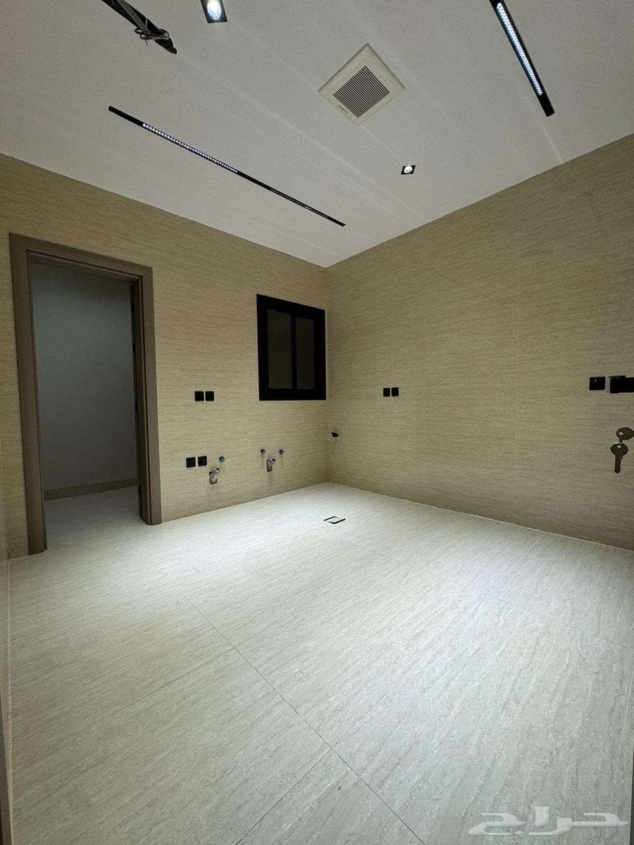 شقة 4 غرف في ولي العهد 42