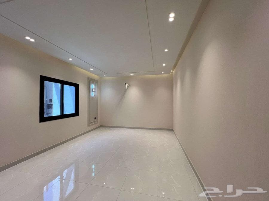 شقة 5 غرف في ولي العهد 16