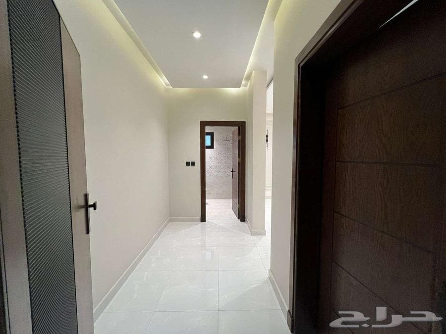 شقة 5 غرف في ولي العهد 3