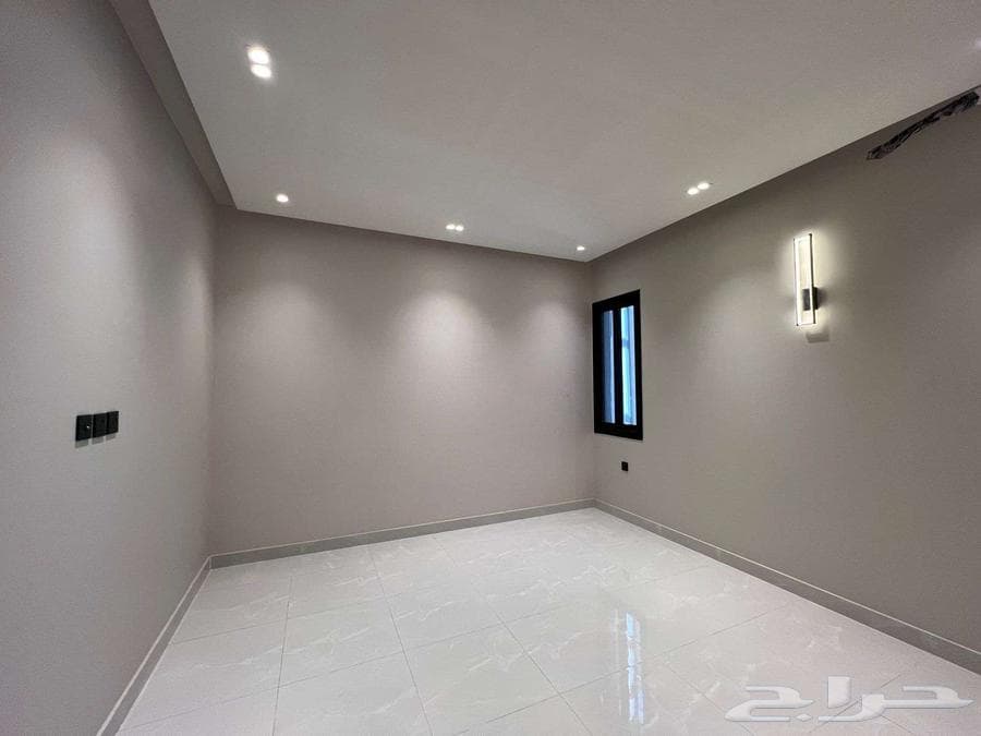 شقة 5 غرف في ولي العهد 7