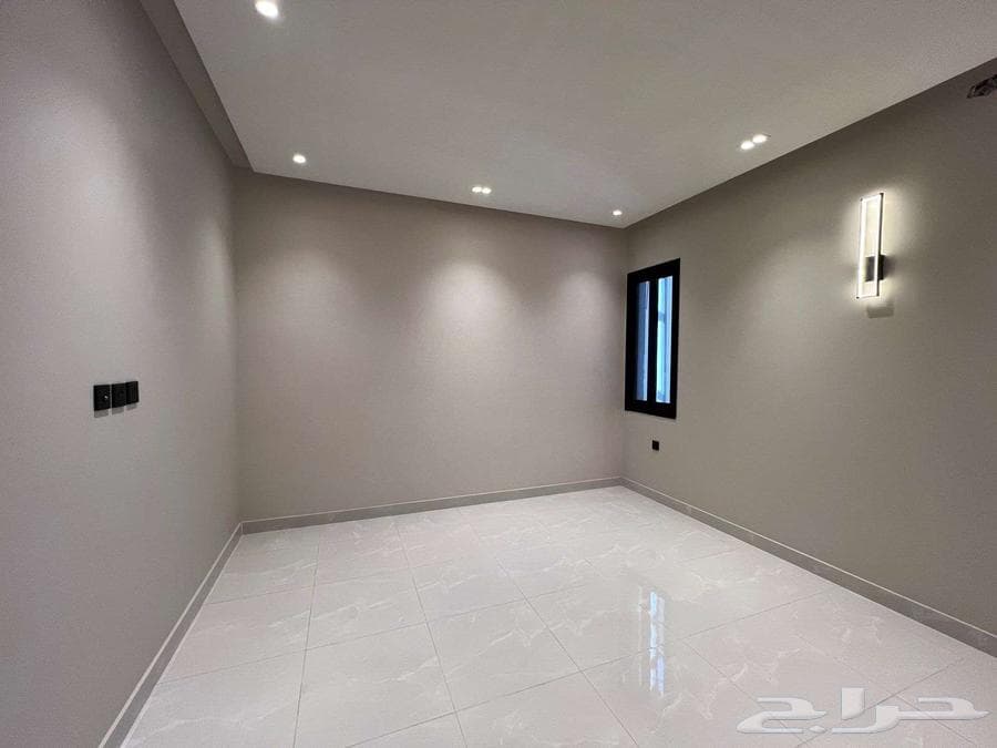 شقة 5 غرف في ولي العهد 8