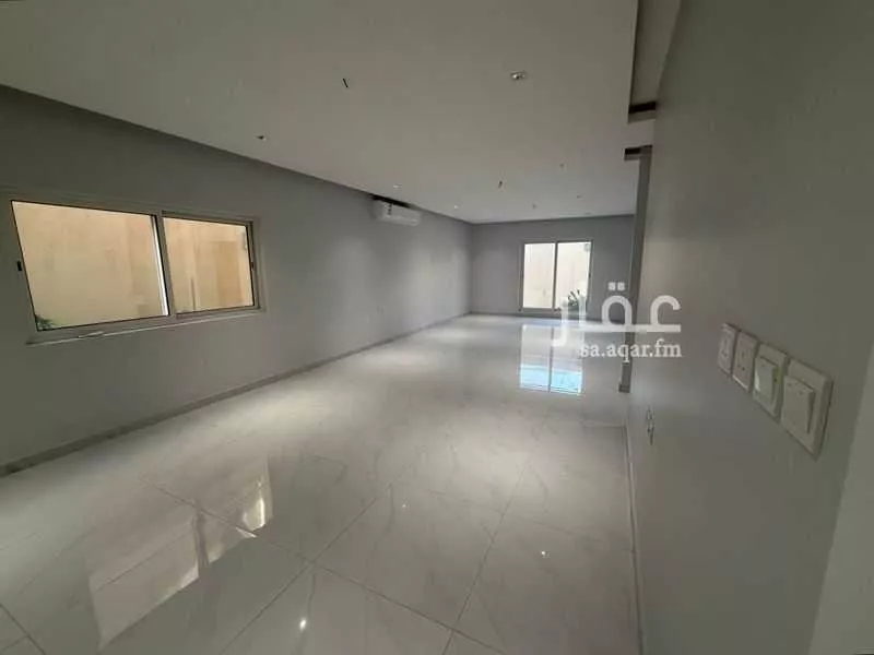 فيلا 4 غرف في البحيرة 12