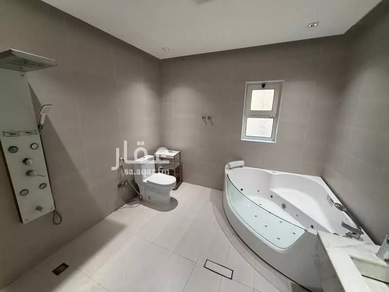 فيلا 4 غرف في البحيرة 17