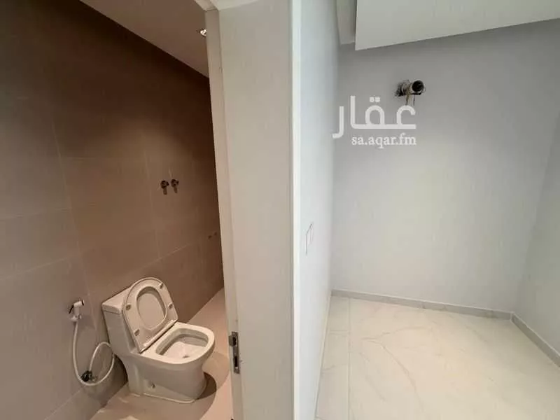 فيلا 4 غرف في البحيرة 24