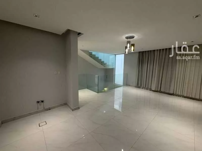 فيلا 4 غرف في البحيرة 7