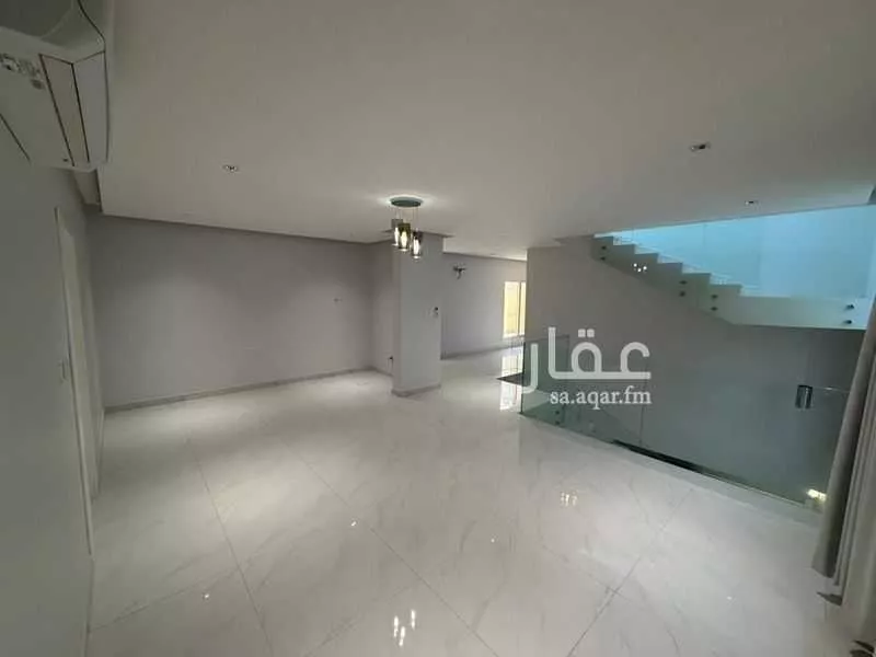 فيلا 4 غرف في البحيرة 8