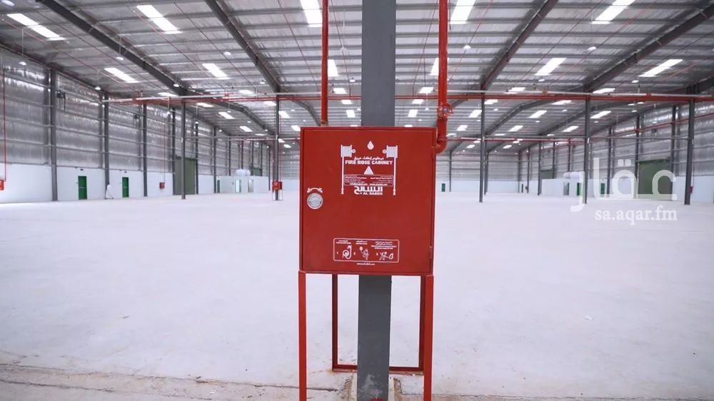 مستودع 12746 م² في الرياض 11