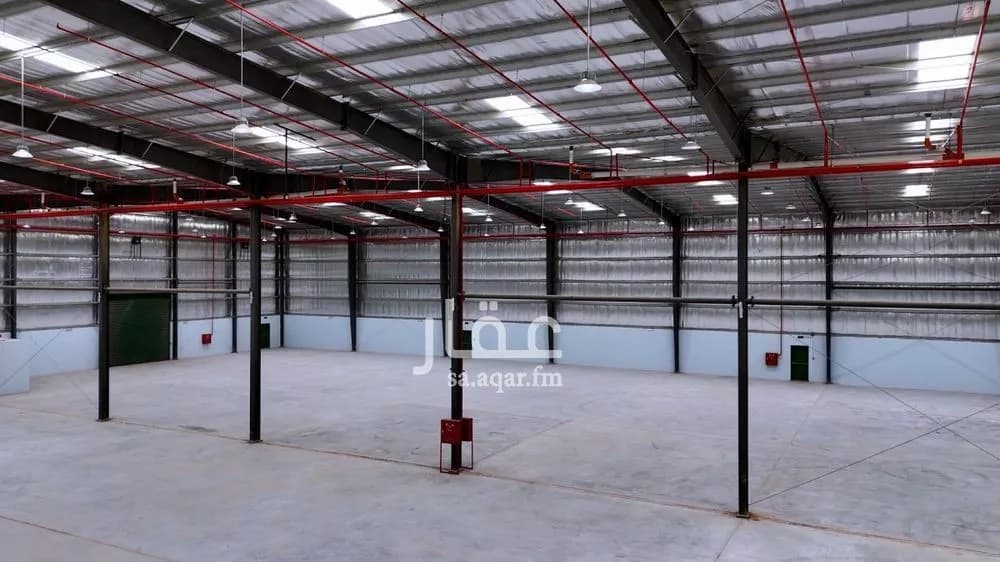 مستودع 12746 م² في الرياض 13
