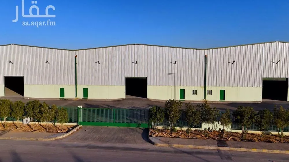 مستودع 12746 م² في الرياض 6