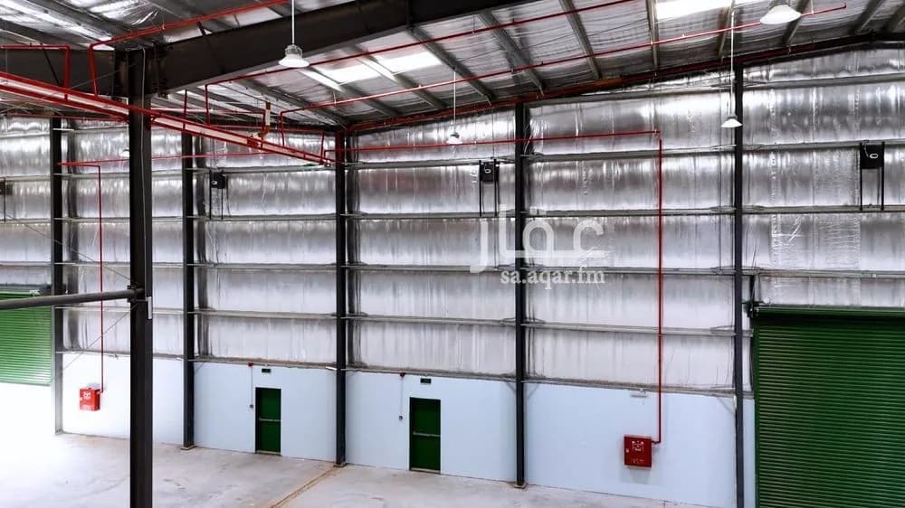 مستودع 12746 م² في الرياض 7