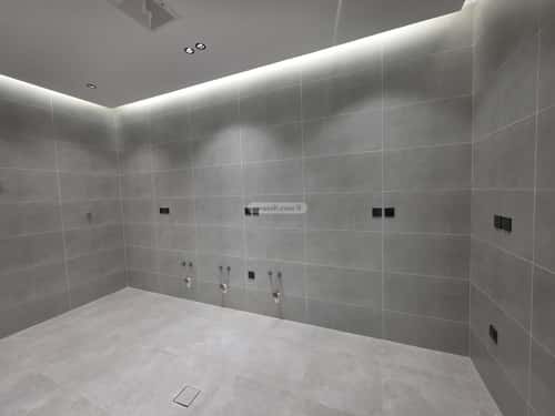 شقة  في الروضة 7