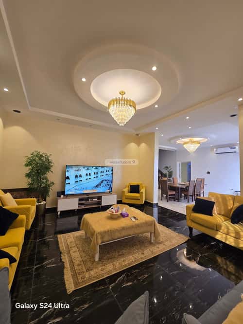 فيلا 11 غرف في الشراع 4