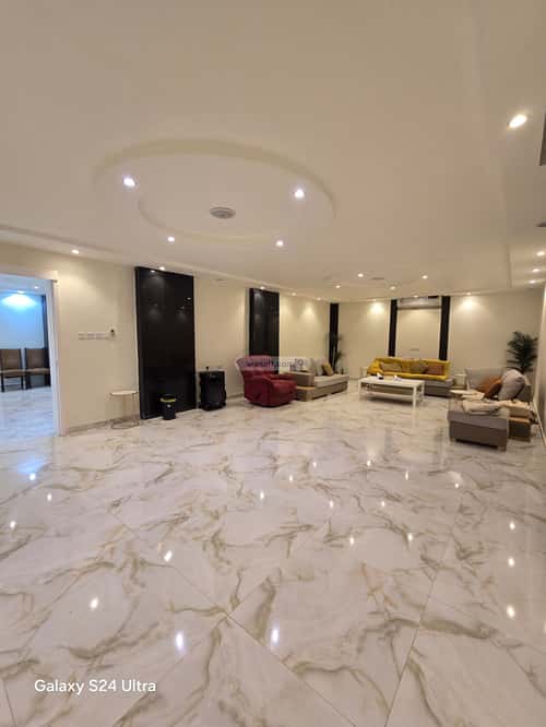 فيلا 11 غرف في الشراع 5