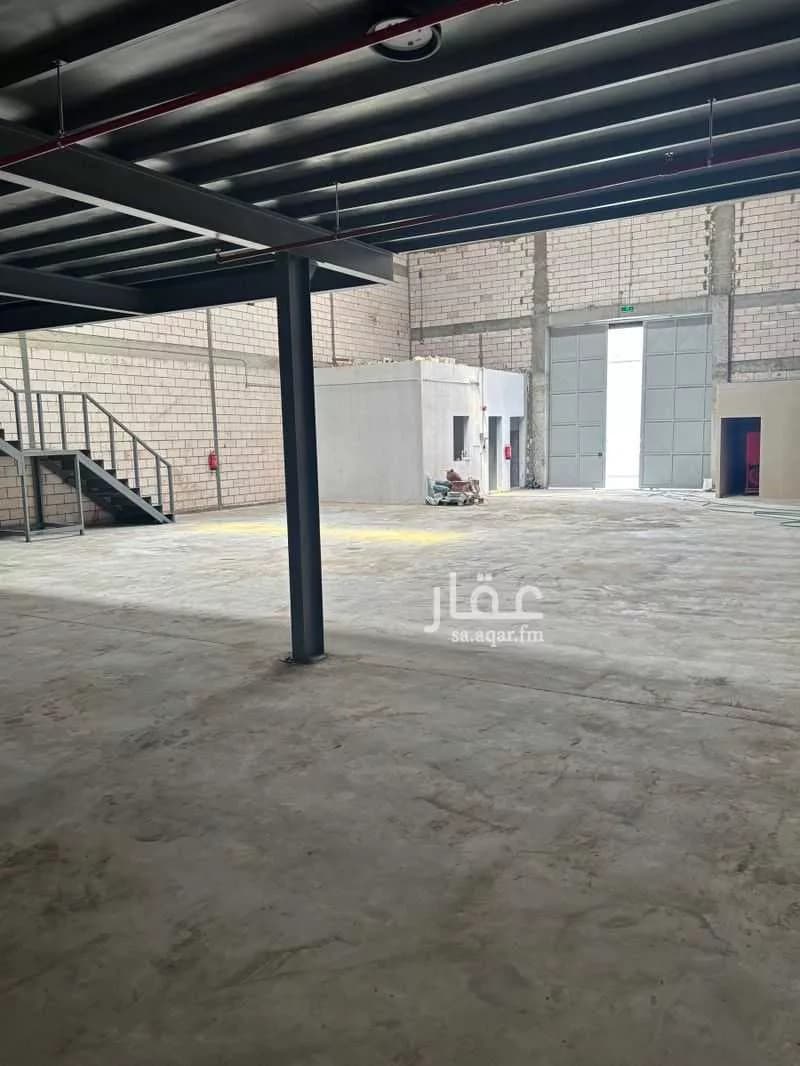 مستودع 775 م² في الفيصلية 7