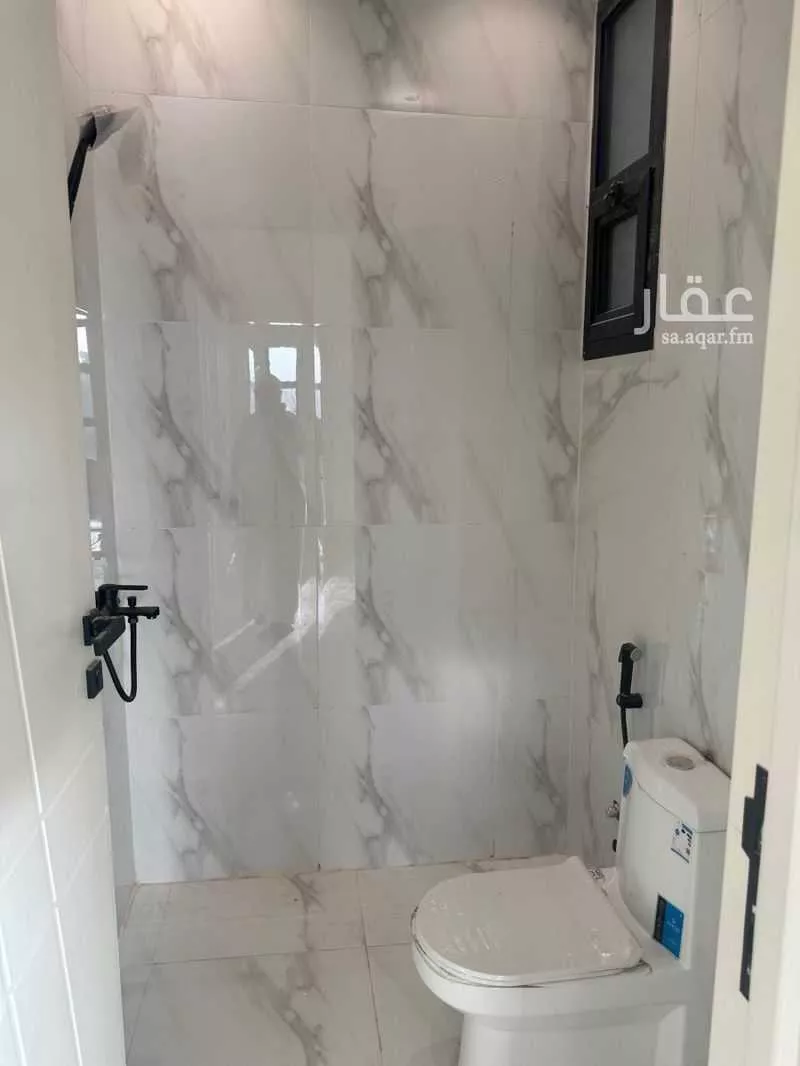 شقة 4 غرف في بدر 2