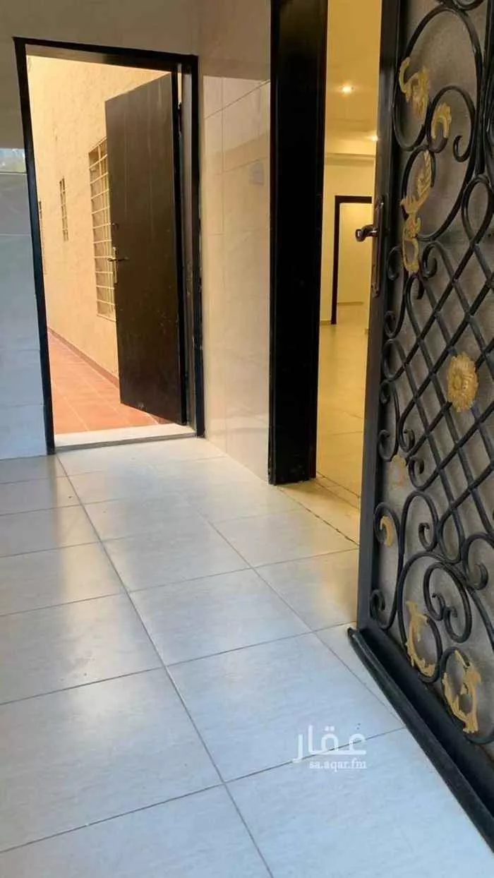 فيلا 8 غرف في الياسمين 12