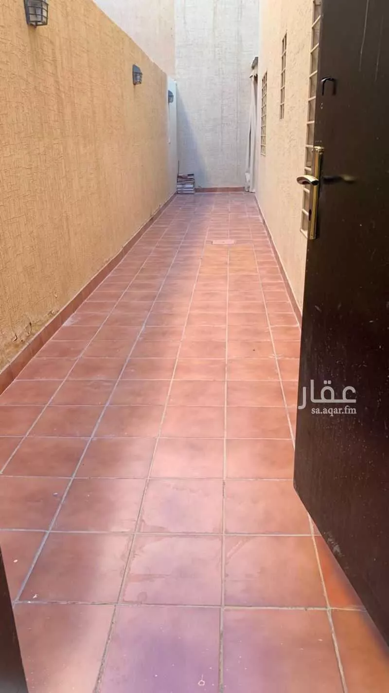 فيلا 8 غرف في الياسمين 13