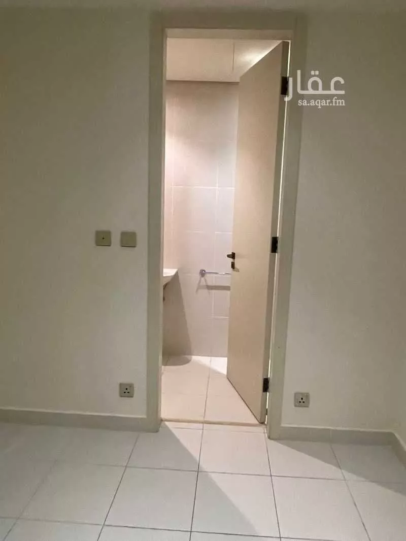 شقة 3 غرف في العليا 8