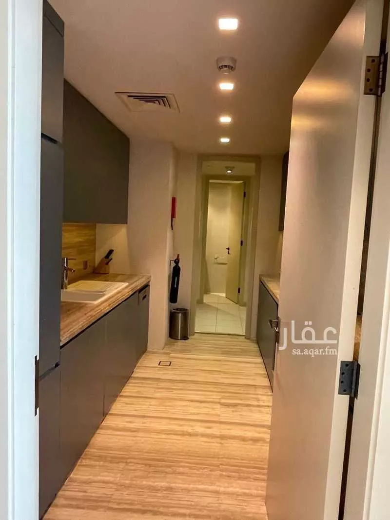 شقة 3 غرف في العليا 10