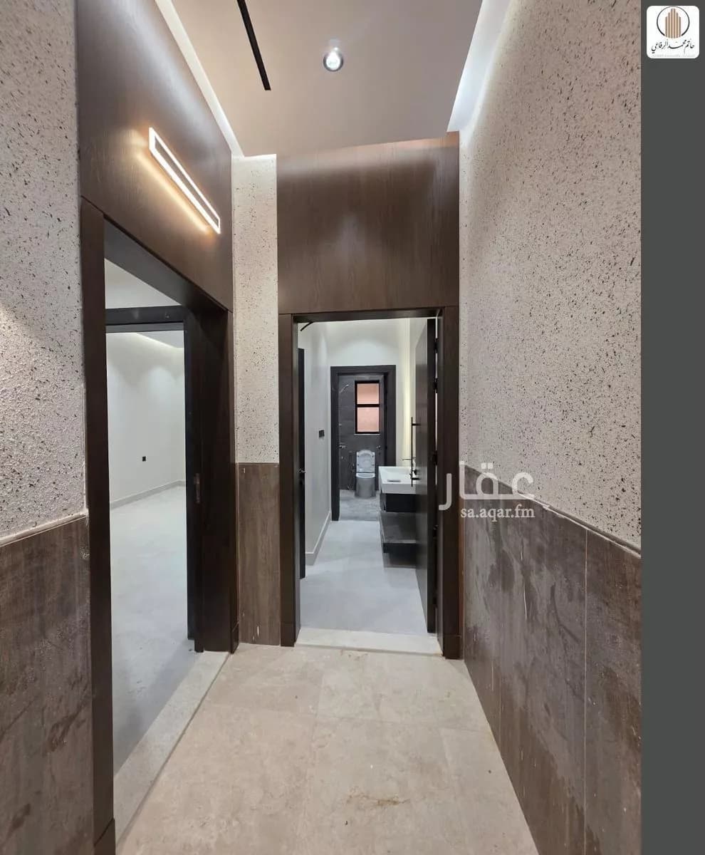 شقة 4 غرف في الروضة 11