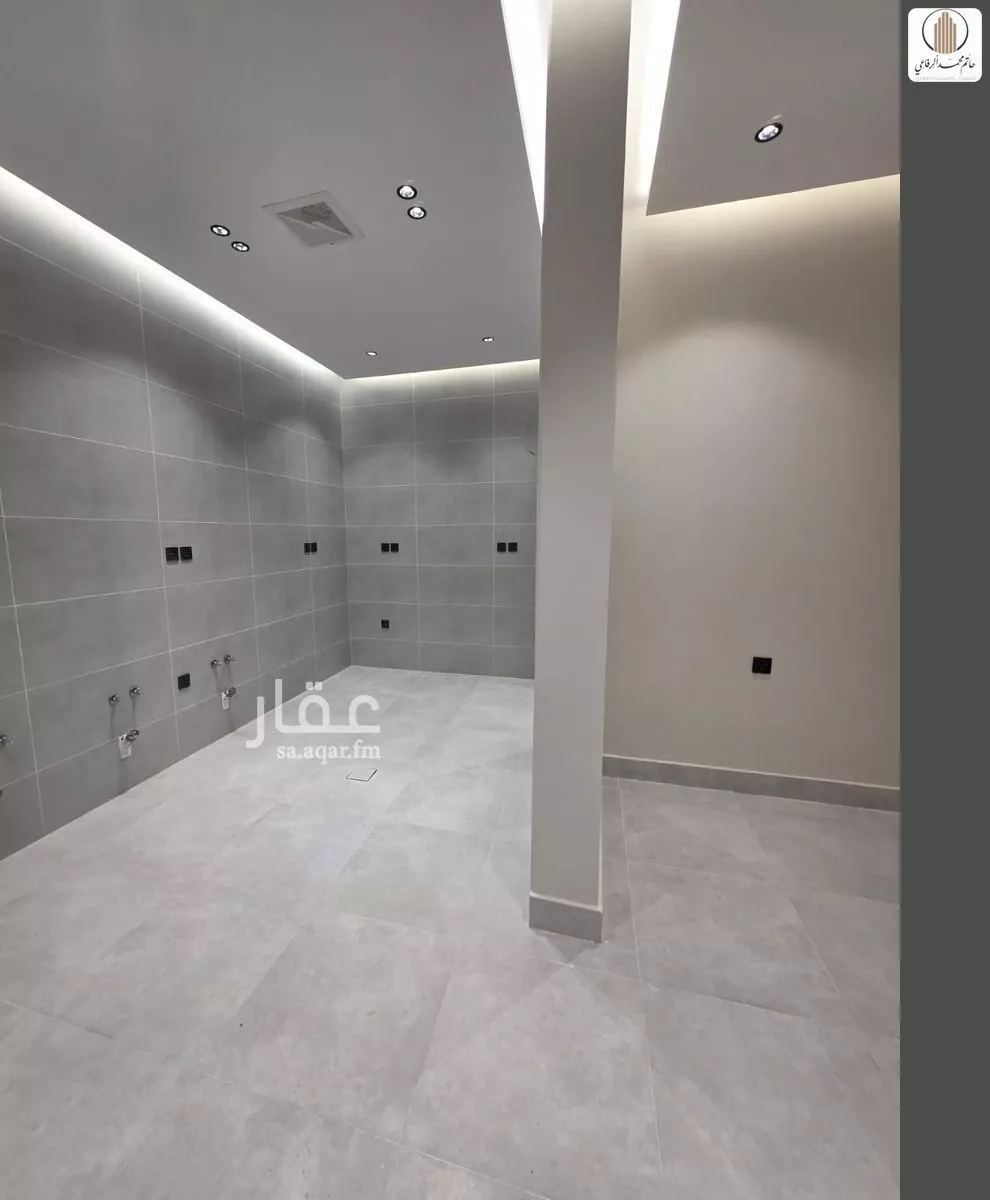 شقة 4 غرف في الروضة 10