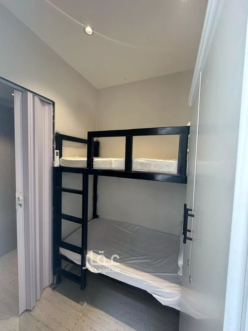 3 bedroom apartment in Al Malqa 15