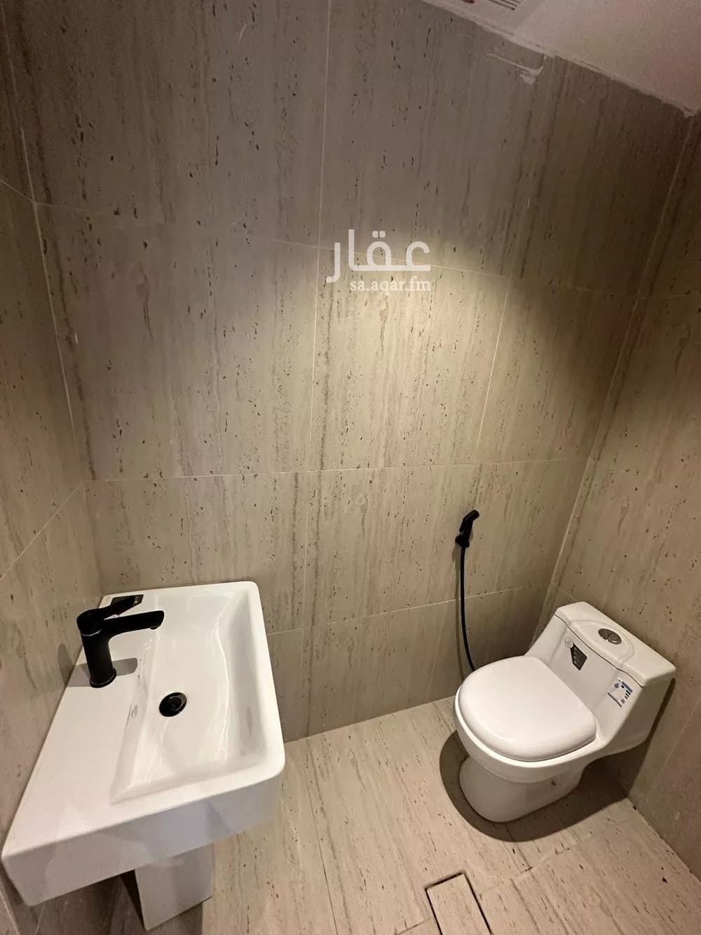 3 bedroom apartment in Al Malqa 16