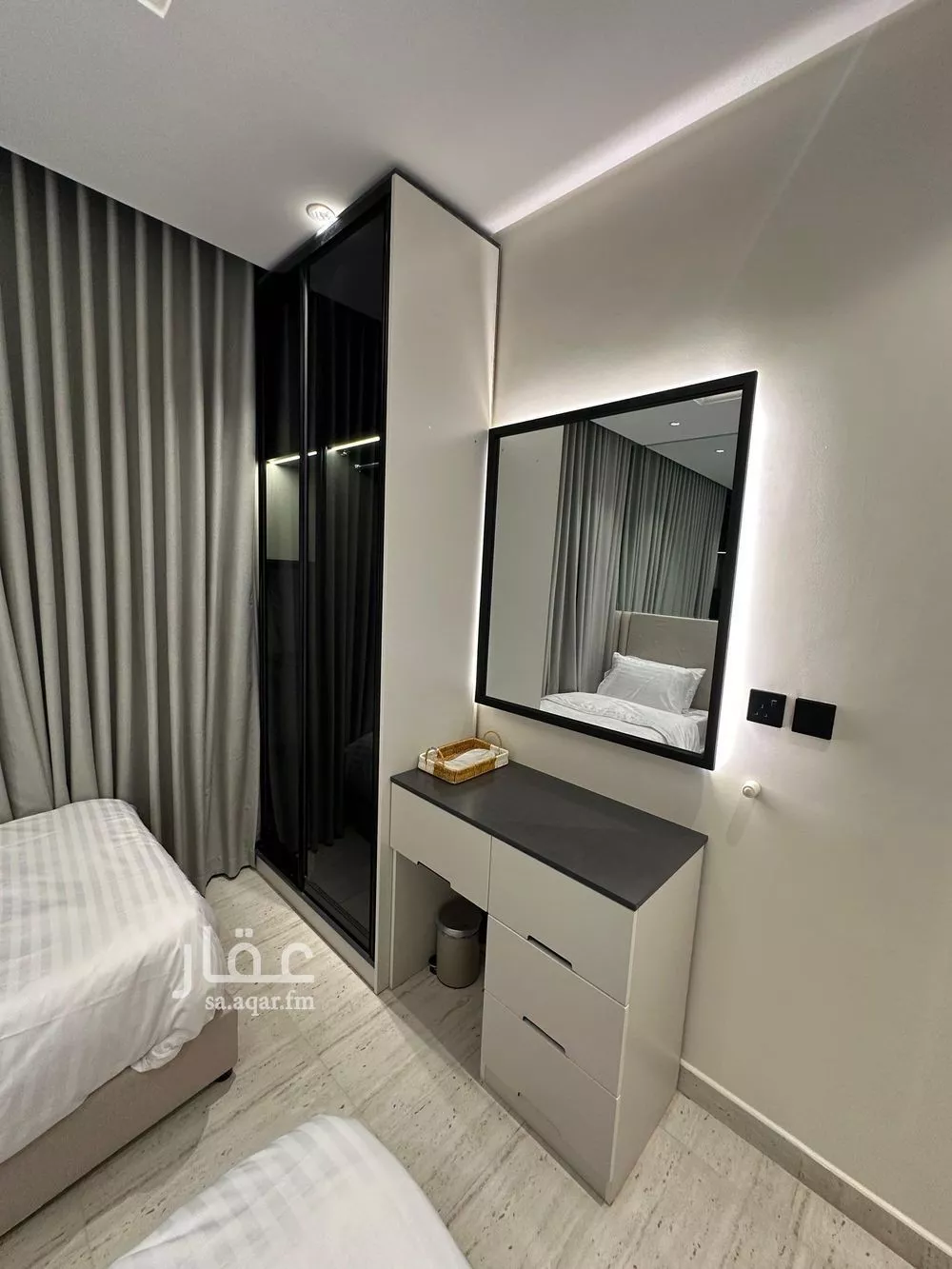 شقة 3 غرف في الملقا 5