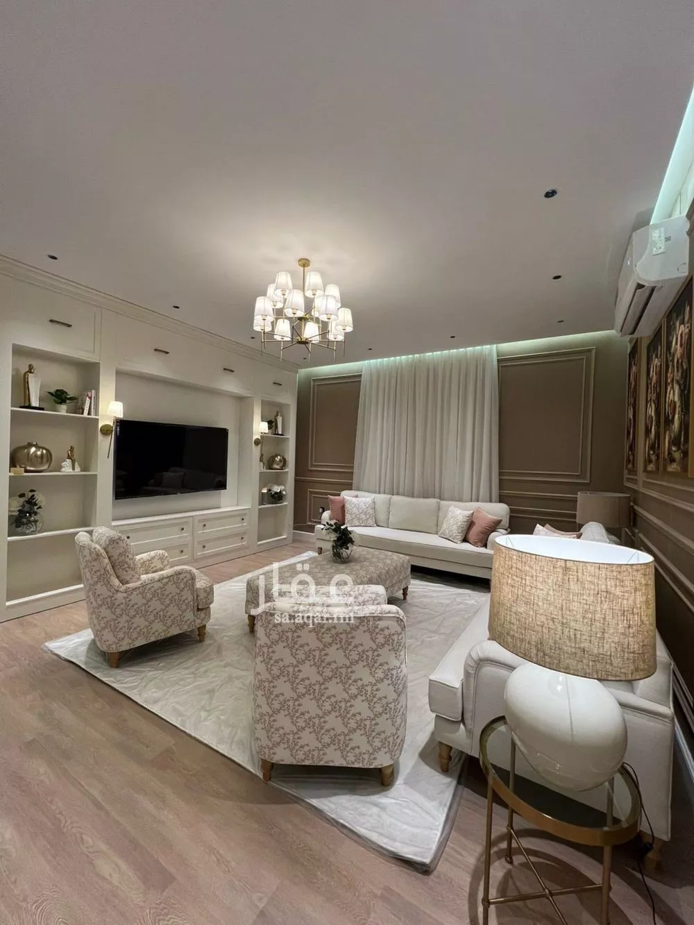 شقة 5 غرف في الصفا 8