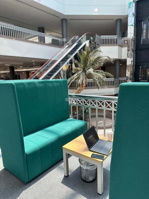 مكتب 10829 م² في الروضة 7