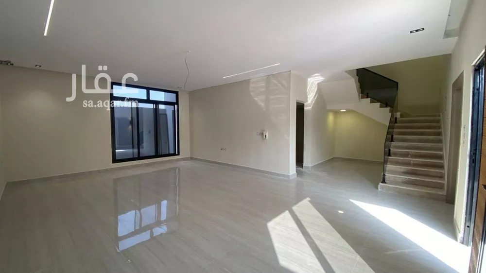 فيلا 7 غرف في الصواري 4