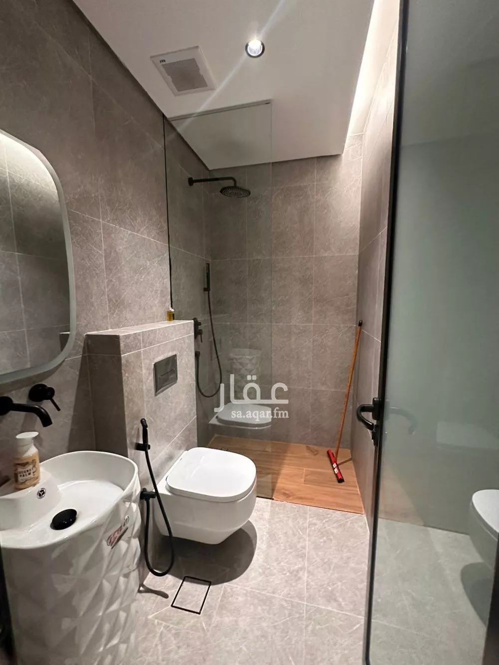 شقة 3 غرف في الحمرا 6