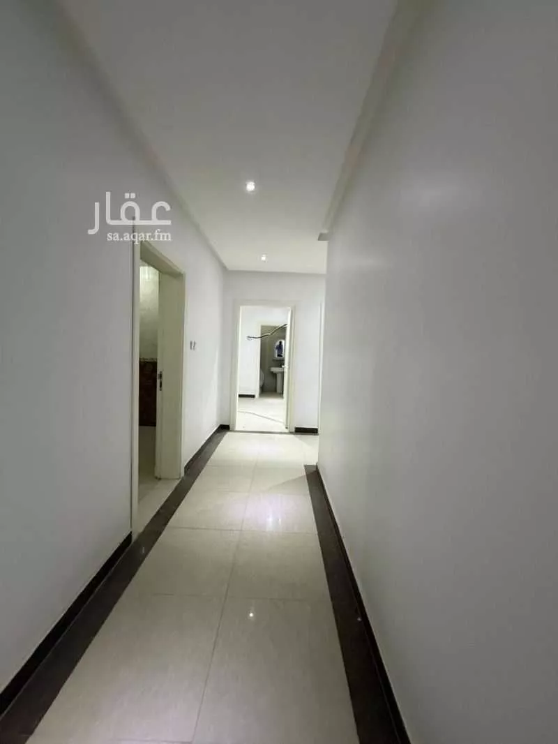 شقة 4 غرف في الروابي 11