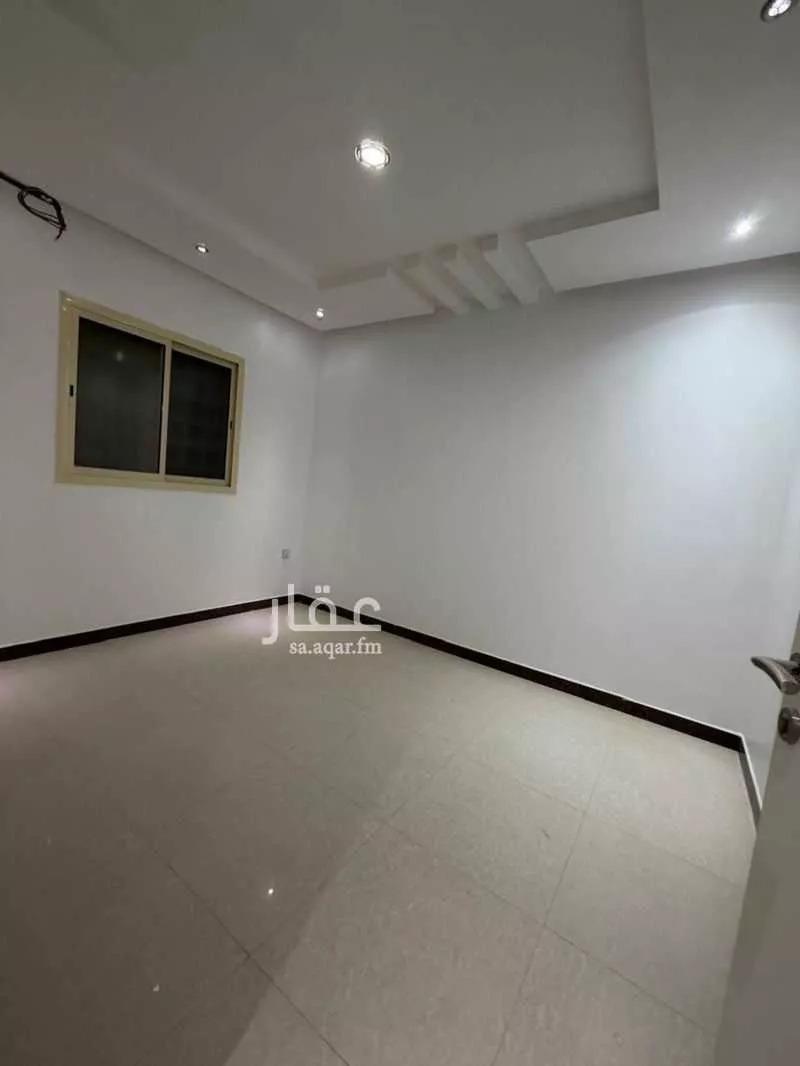 شقة 4 غرف في الروابي 13