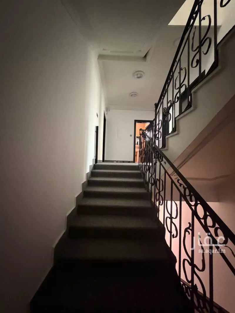 فيلا 4 غرف في البساتين 11