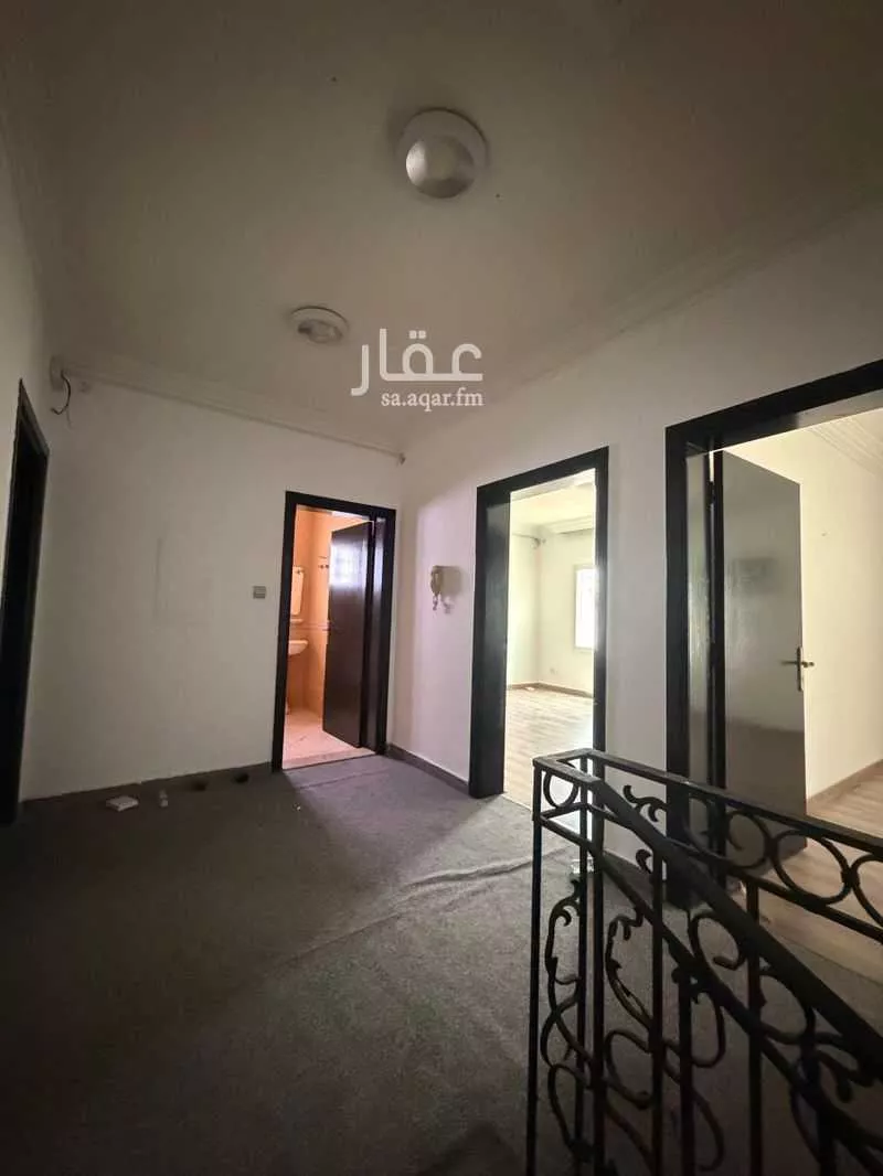 فيلا 4 غرف في البساتين 12