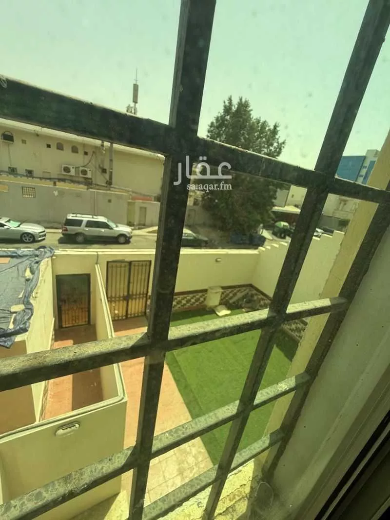 فيلا 4 غرف في البساتين 18