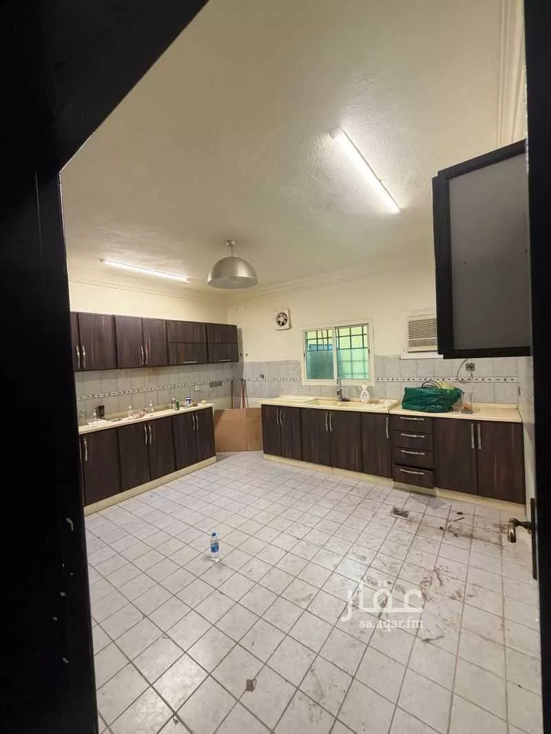 فيلا 4 غرف في البساتين 20