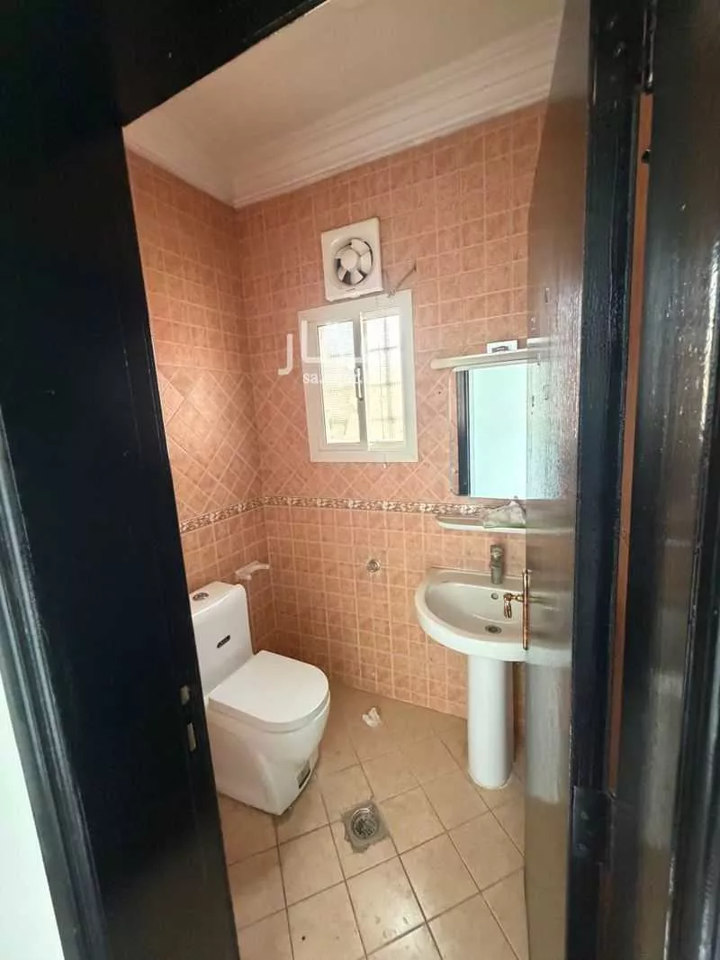 فيلا 4 غرف في البساتين 23