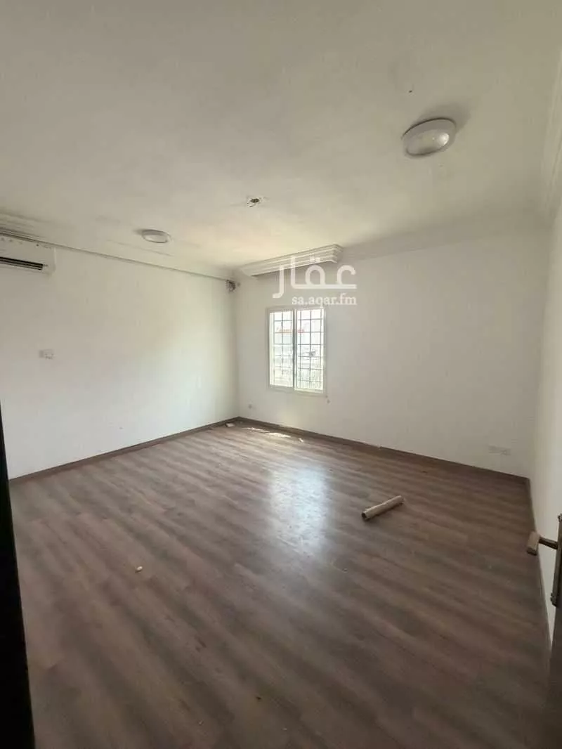 فيلا 4 غرف في البساتين 10